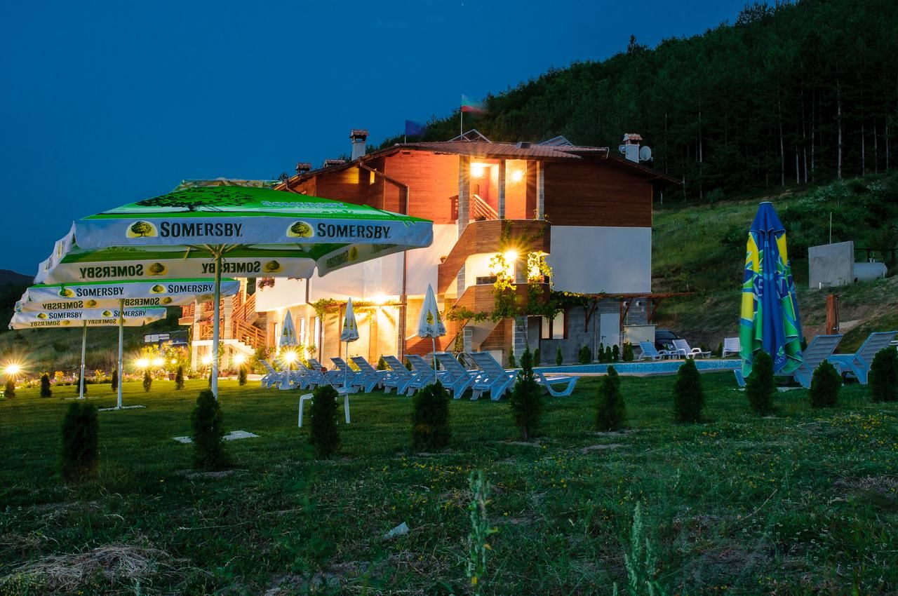Отель Alpine Garden Hotel (Trayanovi Dvori) Симитти-14